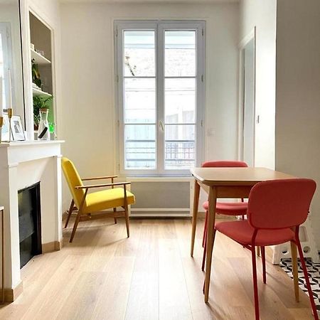 Modern Appartement W/ Tour Eiffel View In The 7Th Париж Экстерьер фото